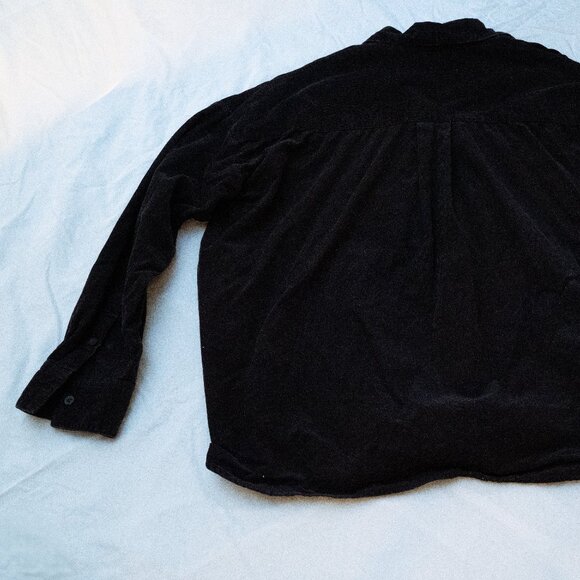 Uniqlo black, corduroy pullover - Picture 4 of 5
